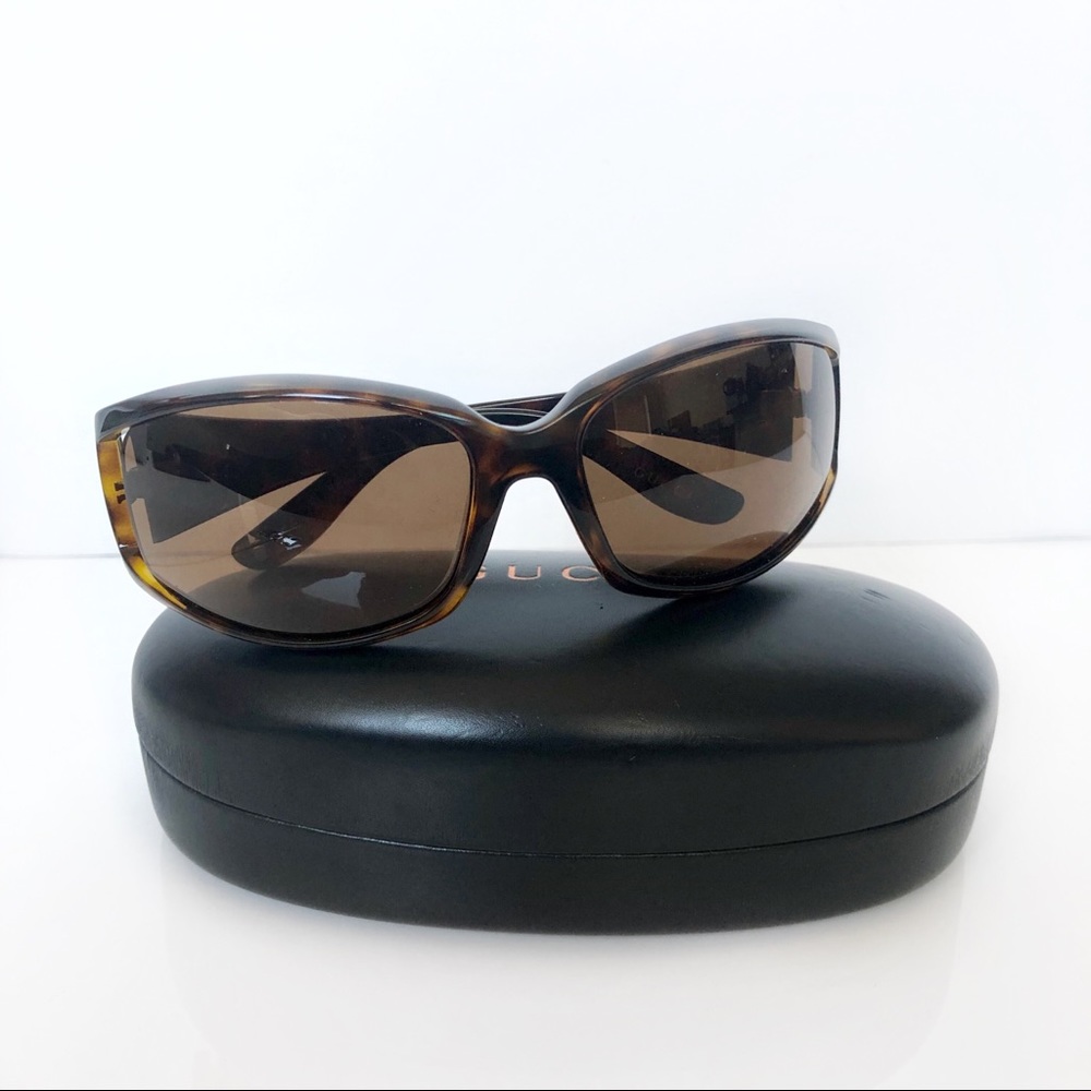 Never worn Gucci Sunglasses (Authentic) - Picture 2 of 8